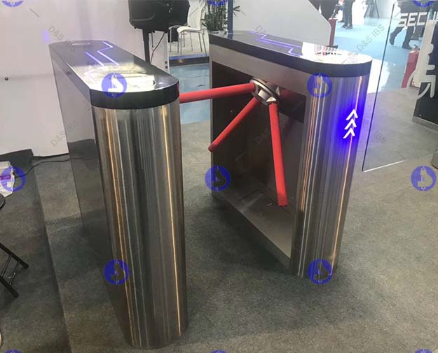 我们公司济南展会中智能三辊闸图片Turnstile Gate